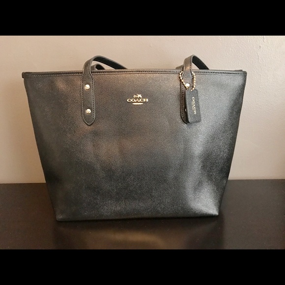 Coach Handbags - Coach bag/purse/tote. Brand new with tag